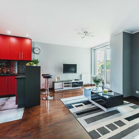 P&O Serviced Apartments Wawrzyszewska Warschau Buitenkant foto