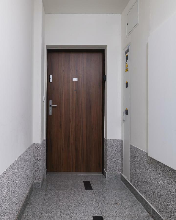 P&O Serviced Apartments Wawrzyszewska Warschau Buitenkant foto