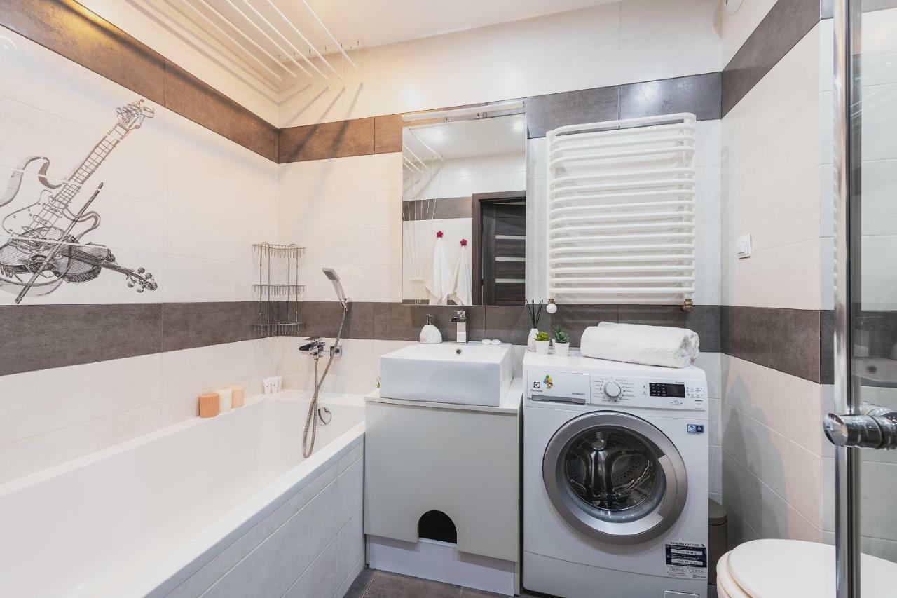 P&O Serviced Apartments Wawrzyszewska Warschau Buitenkant foto